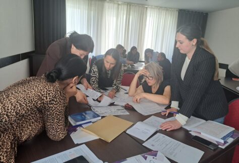 photo_5435950707535635480_y