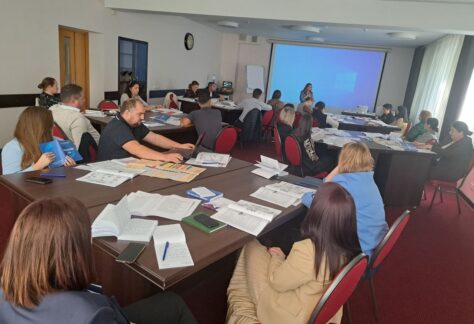 photo_5435950707535635508_y