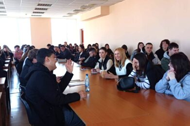 Educație electorală la Comrat