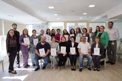 Experiențele noi creează punți în educație civică și informarea alegătorului