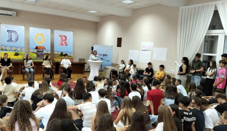 La Tabăra DOR, învățăm împreună cu CICDE despre democrația